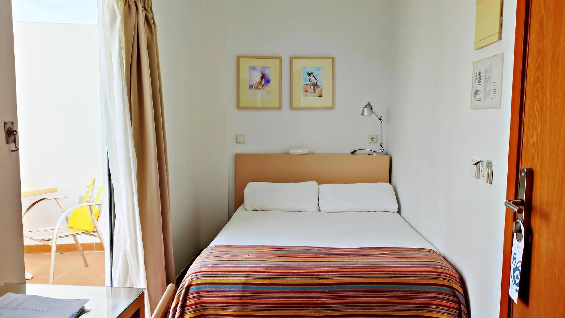Hotel Patagonia Sur Cadiz 3*,  Spain